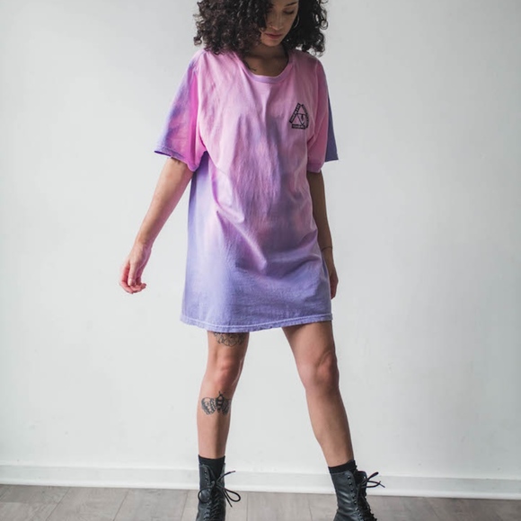 🔥TOUCH ME & DYE unisex color changing t-shirt - Picture 5 of 8